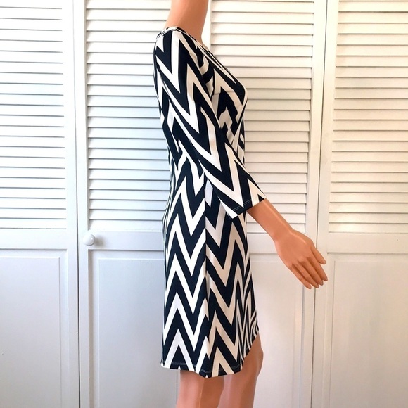 JB By Julie Brown Maggie Long-Sleeve Chevron Stretch-Knit Dress Size Small - Picture 4 of 9